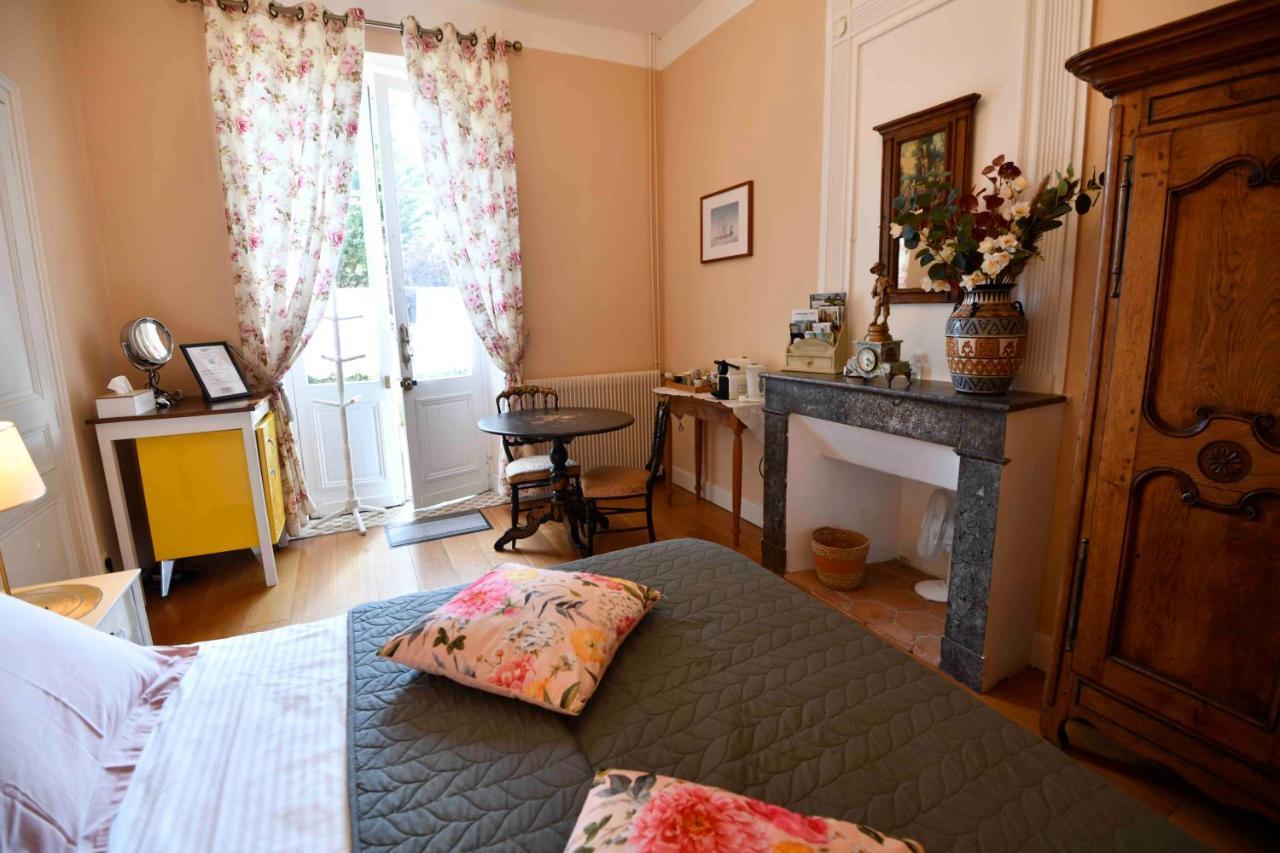 Domaine De Plisseau Hotel Le Rigalet Ngoại thất bức ảnh